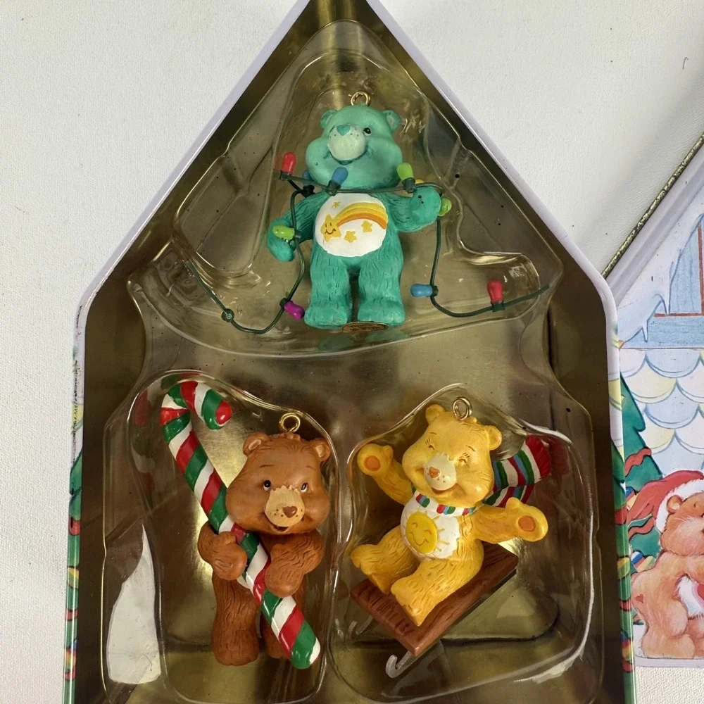 Care Bears Holiday Christmas Ornament Set of 3 in Tin 2003 Carlton Cards CXGFT-0